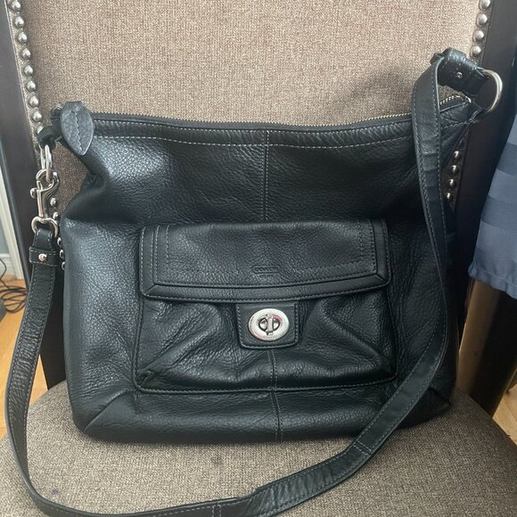 Coach Penelope Black Pebbled Leather Shoulder Bag F19045 - Picture 2 of 13